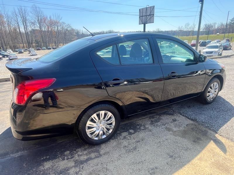 Nissan Versa 1.6 S 5M 2019