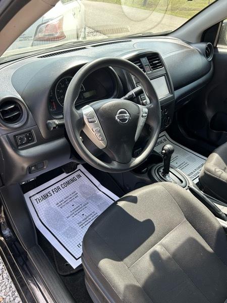 Nissan Versa 1.6 S 5M 2019