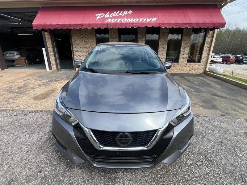 Nissan Versa SV 2021