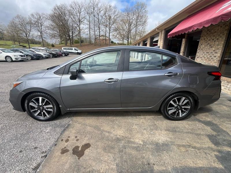Nissan Versa SV 2021