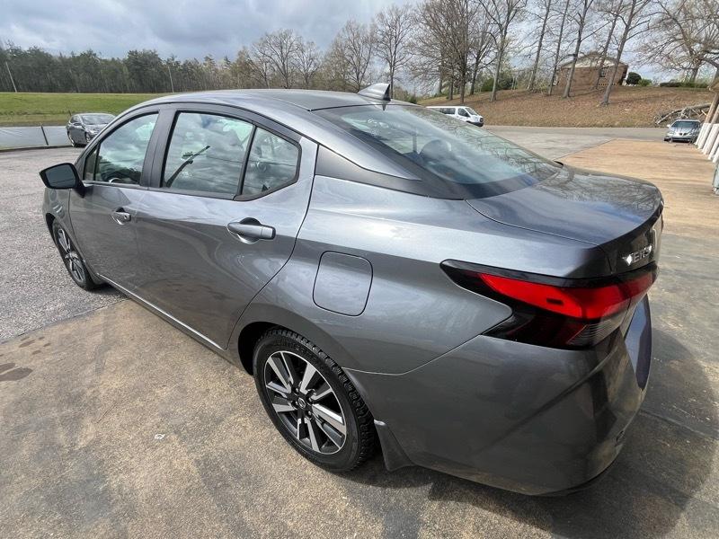 Nissan Versa SV 2021