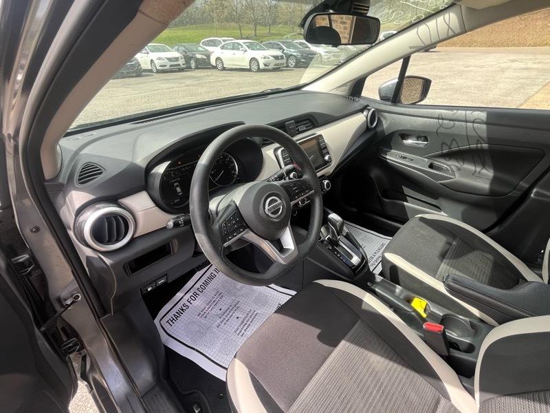 Nissan Versa SV 2021