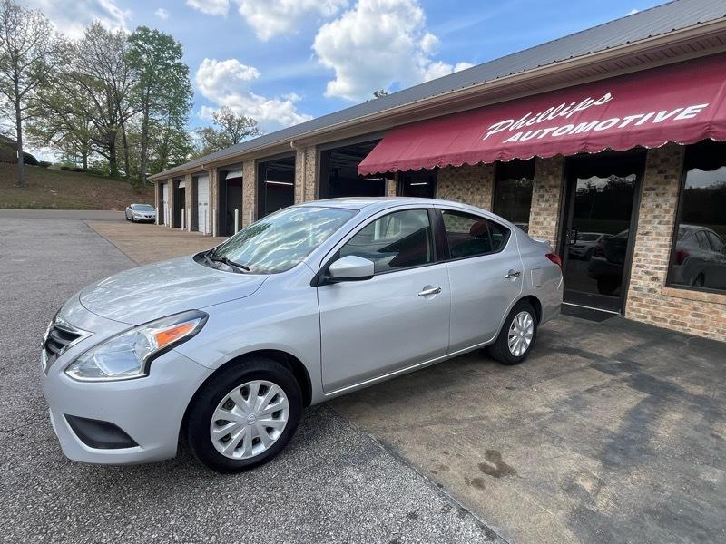 Nissan Versa 1.6 S 5M 2018