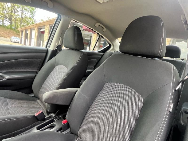 Nissan Versa 1.6 S 5M 2018