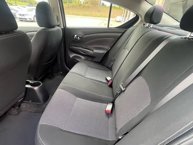 Nissan Versa 1.6 S 5M 2018