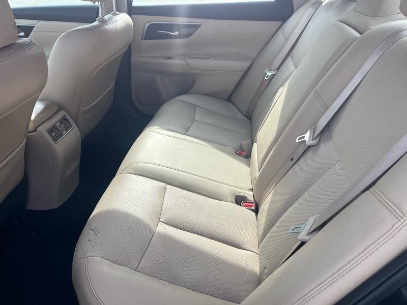Nissan Altima 2.5 SV 2015
