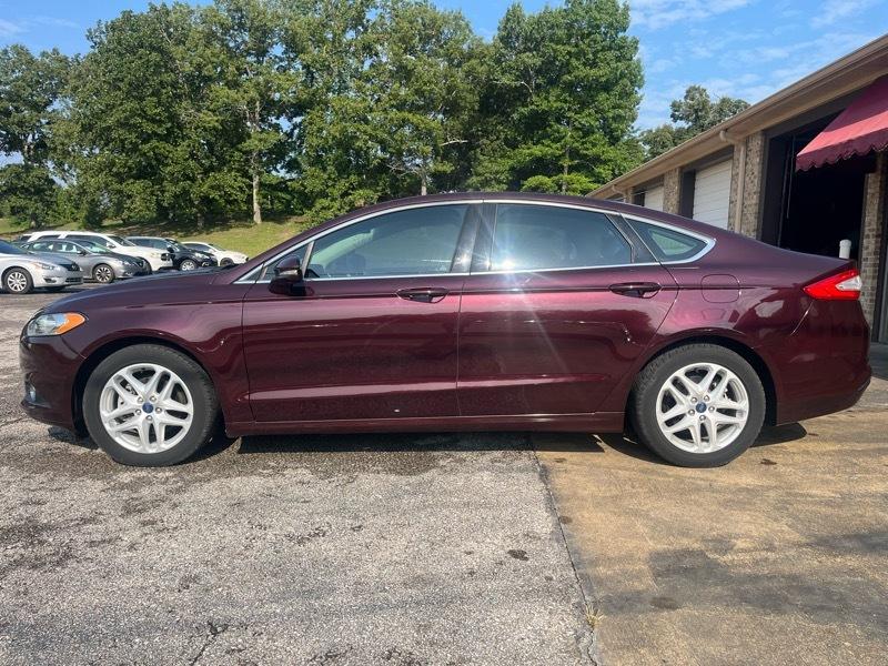 Ford Fusion SE 2013