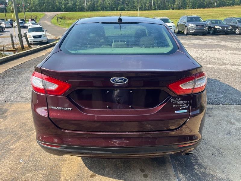 Ford Fusion SE 2013