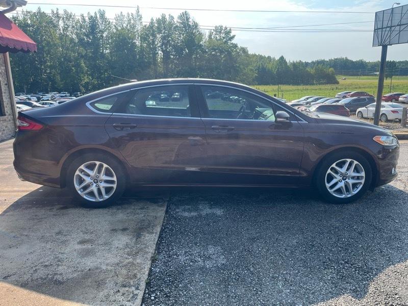 Ford Fusion SE 2013
