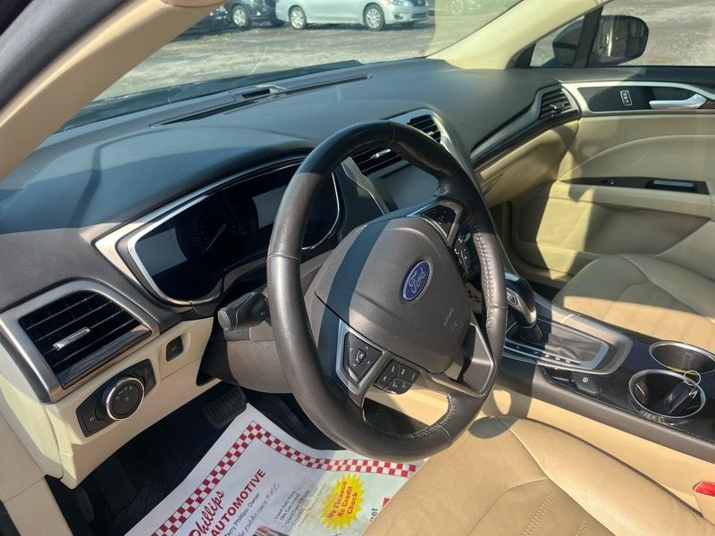 Ford Fusion SE 2013