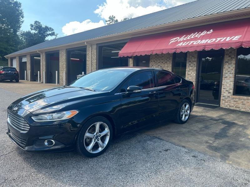 Ford Fusion SE 2016