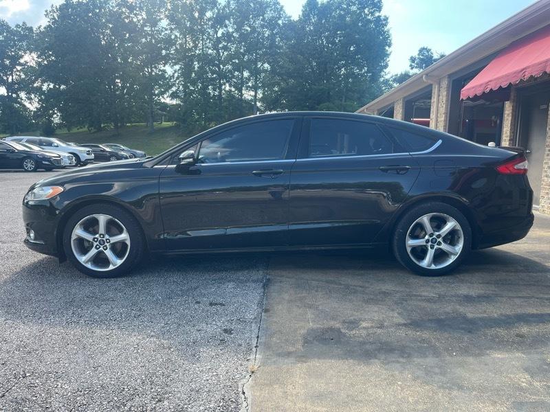 Ford Fusion SE 2016