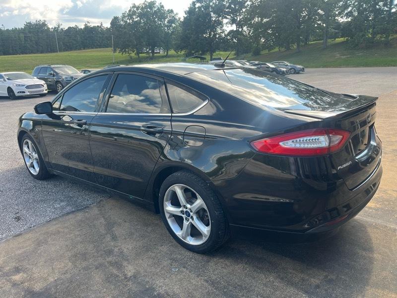 Ford Fusion SE 2016