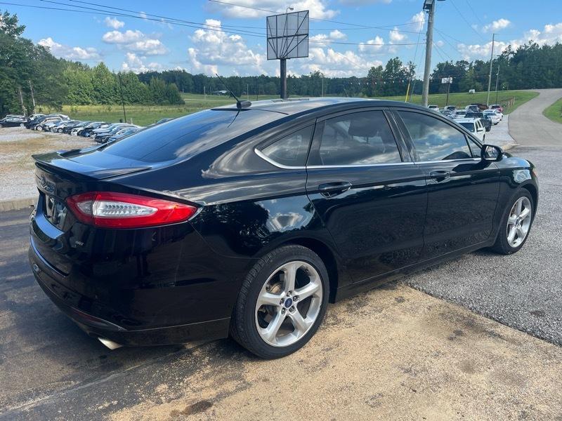 Ford Fusion SE 2016
