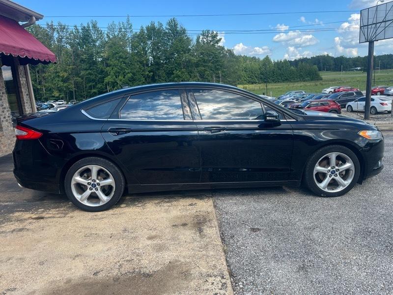 Ford Fusion SE 2016