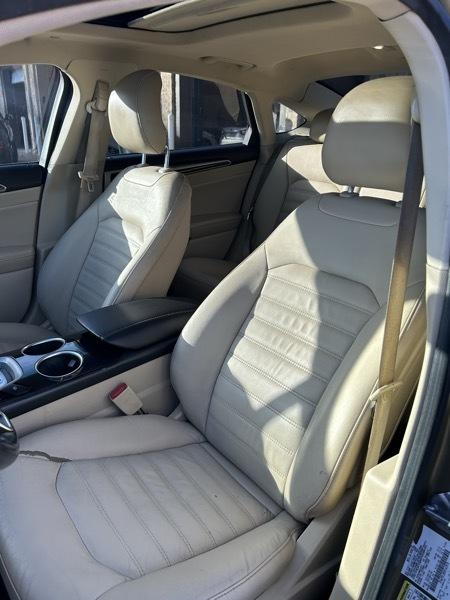 Ford Fusion Hybrid SE 2013