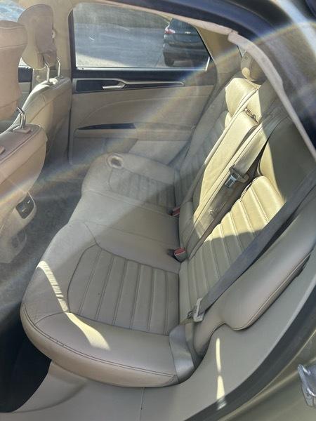 Ford Fusion Hybrid SE 2013