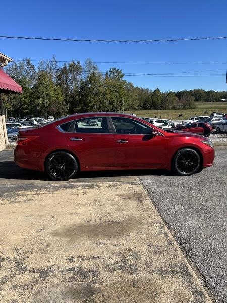 Nissan Altima 2.5 SV 2018