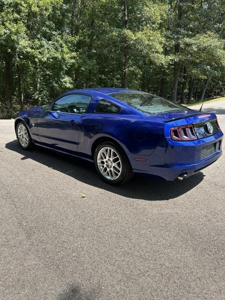 Ford Mustang V6 Coupe 2013