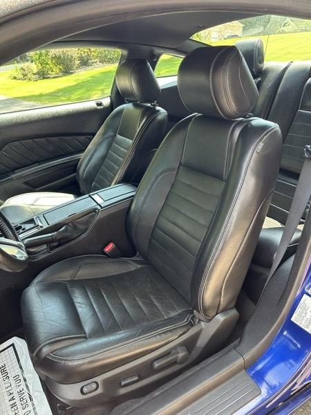 Ford Mustang V6 Coupe 2013