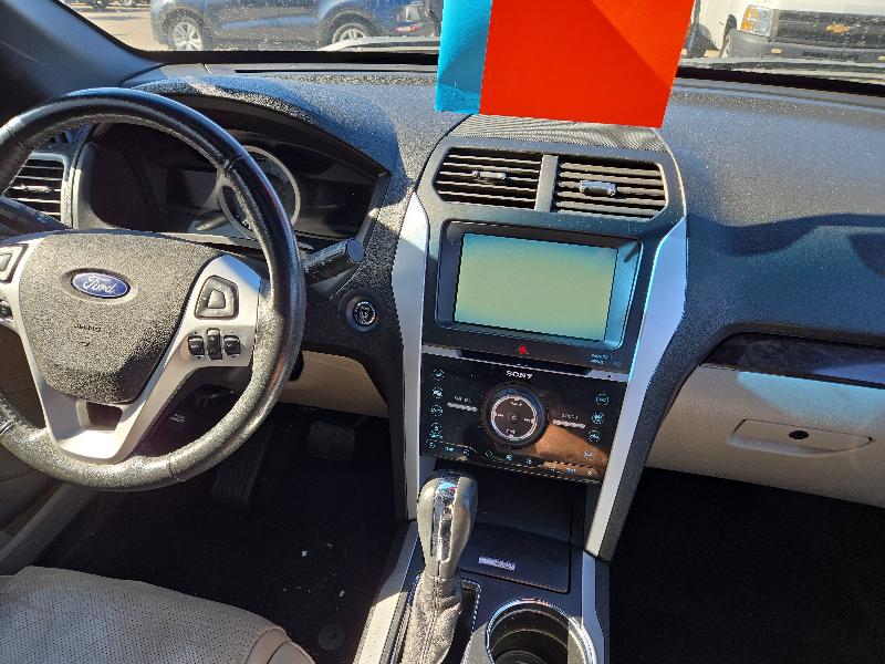 Ford Explorer Limited FWD 2011