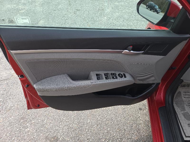 Hyundai Elantra SEL 2019