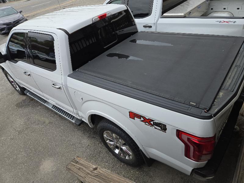 Ford F-150 Lariat SuperCrew 5.5-ft. Bed 4WD 2017