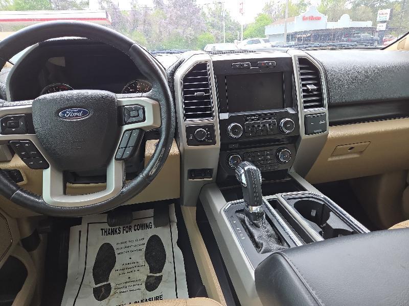 Ford F-150 Lariat SuperCrew 5.5-ft. Bed 4WD 2017