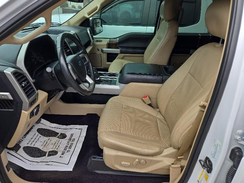 Ford F-150 Lariat SuperCrew 5.5-ft. Bed 4WD 2017