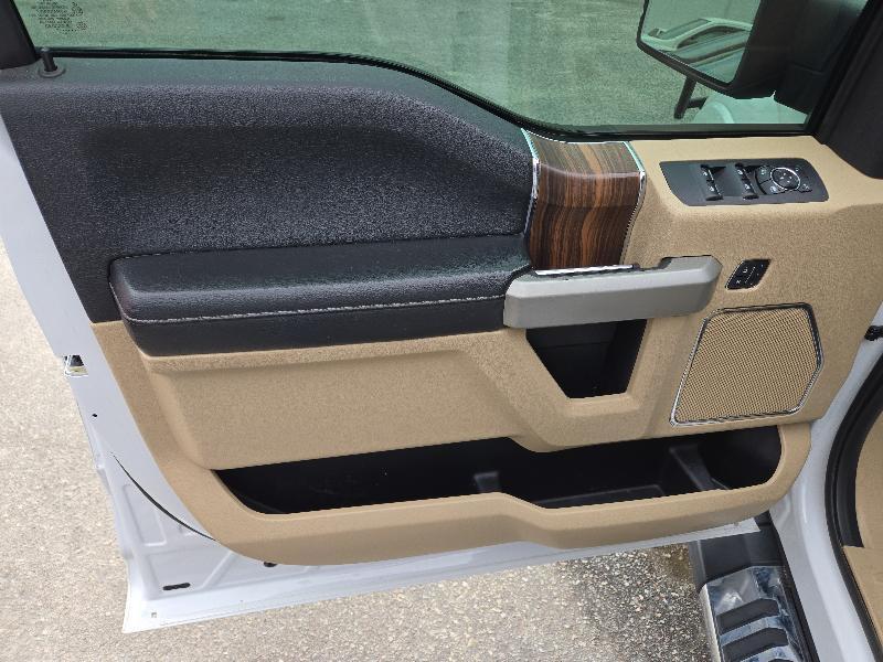 Ford F-150 Lariat SuperCrew 5.5-ft. Bed 4WD 2017