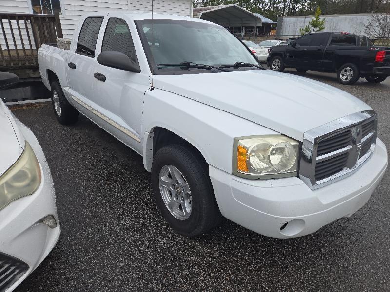 2005 Dodge Dakota SLT Quad Cab 2WD