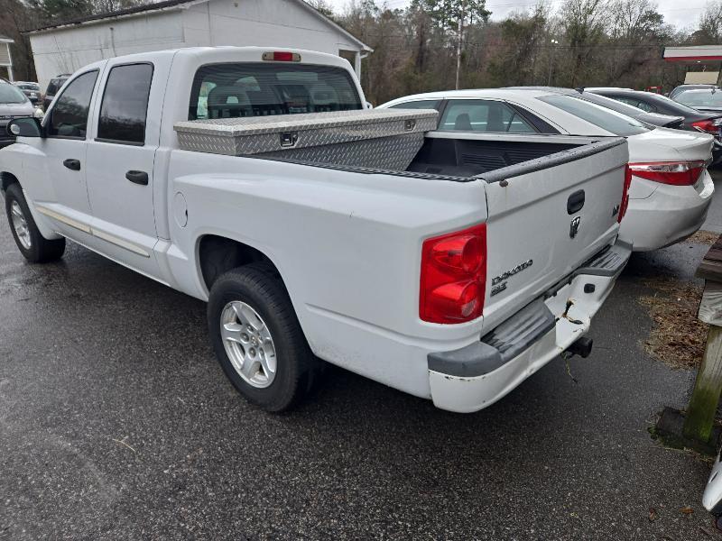 Dodge Dakota SLT Quad Cab 2WD 2005