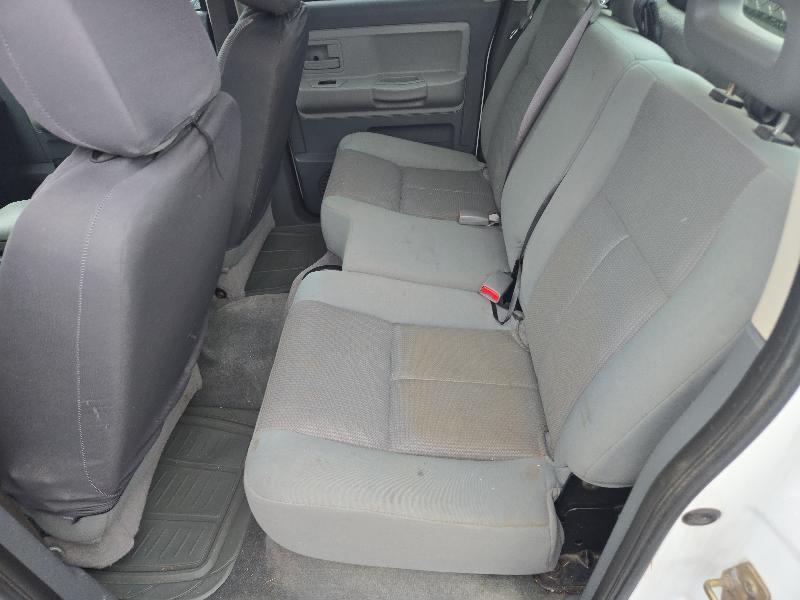 Dodge Dakota SLT Quad Cab 2WD 2005