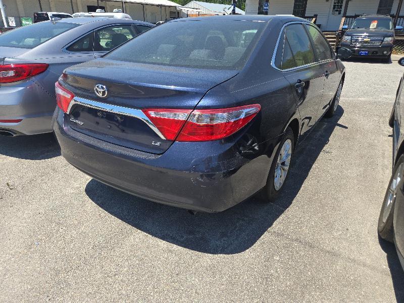 Toyota Camry SE 2017
