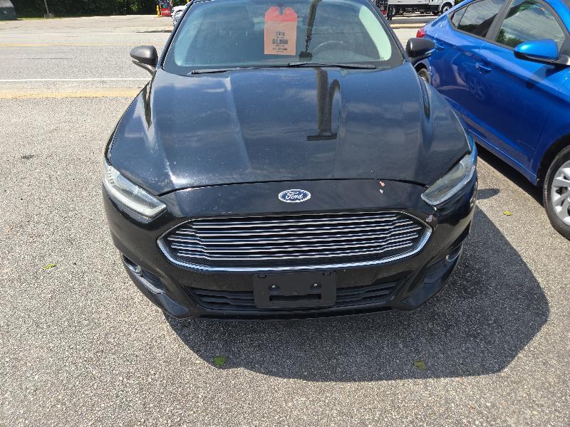 Ford Fusion SE 2016