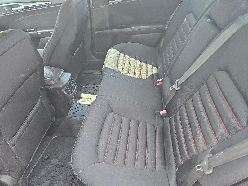 Ford Fusion SE 2016