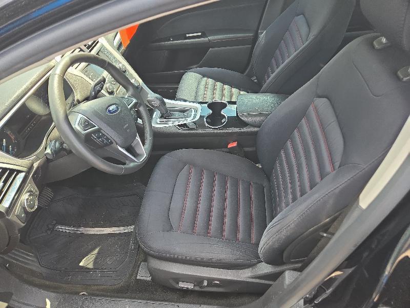 Ford Fusion SE 2016
