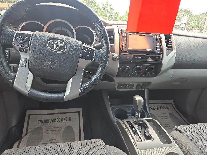 Toyota Tacoma PreRunner Double Cab V6 5AT 2WD 2015