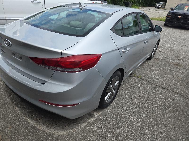 Hyundai Elantra SE 2017
