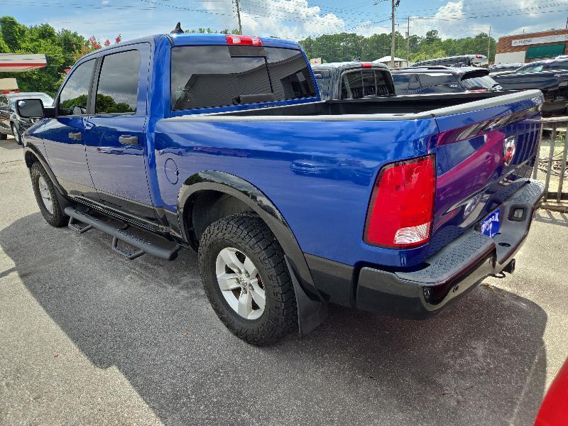 RAM 1500 SLT Crew Cab SWB 4WD 2016