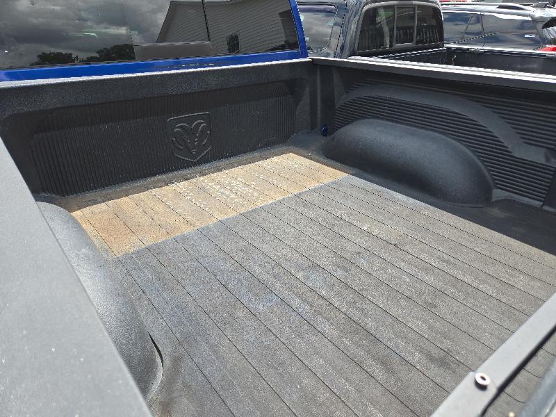 RAM 1500 SLT Crew Cab SWB 4WD 2016