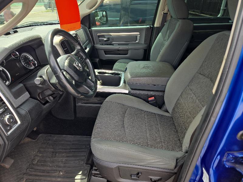 RAM 1500 SLT Crew Cab SWB 4WD 2016