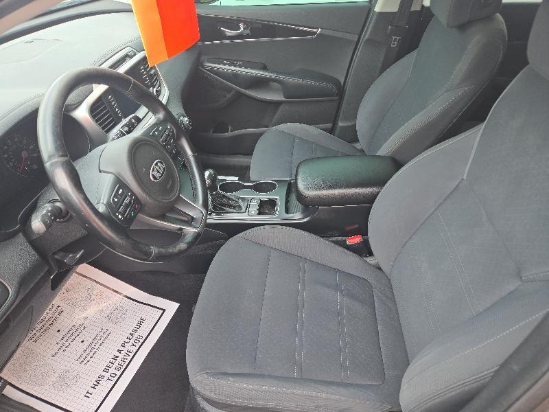 Kia Sorento L 2WD 2017