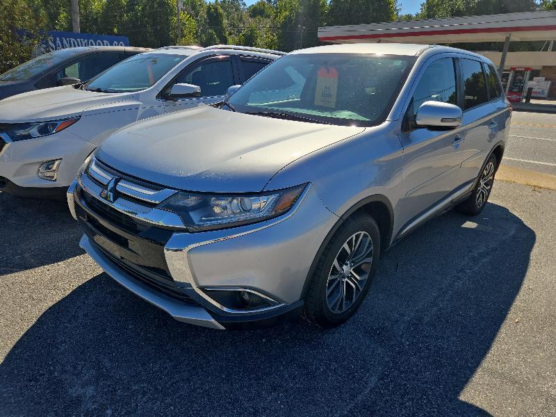 2017 Mitsubishi Outlander SE 2WD