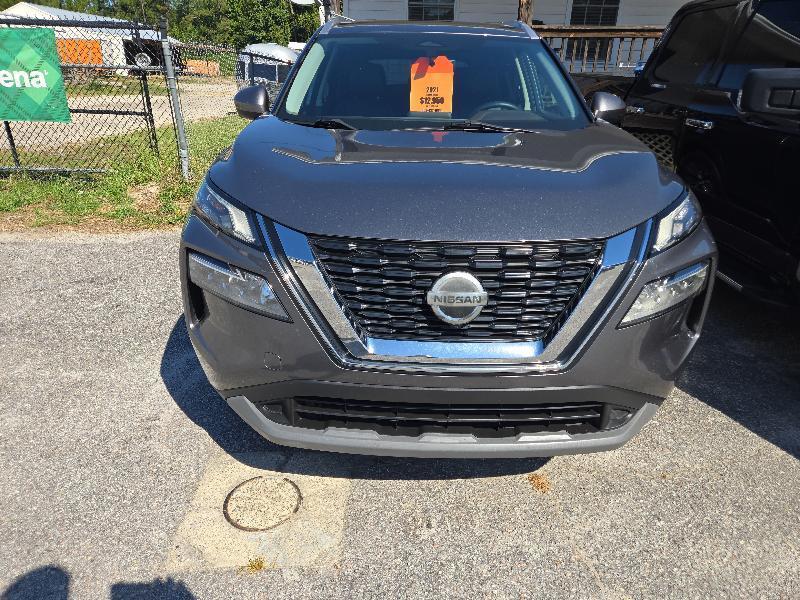 Nissan Rogue SV 2021