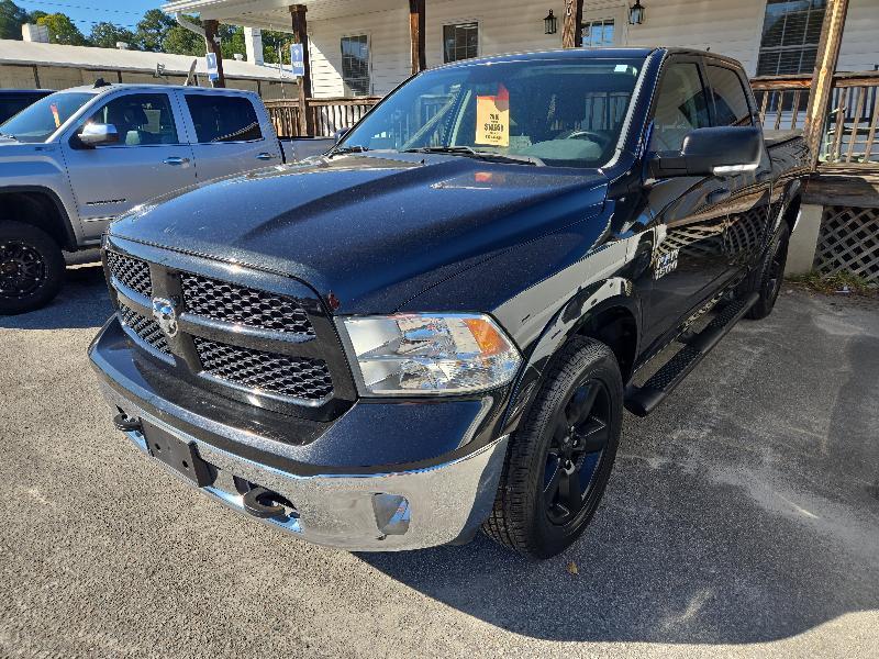 2016 RAM 1500 SLT Crew Cab SWB 4WD
