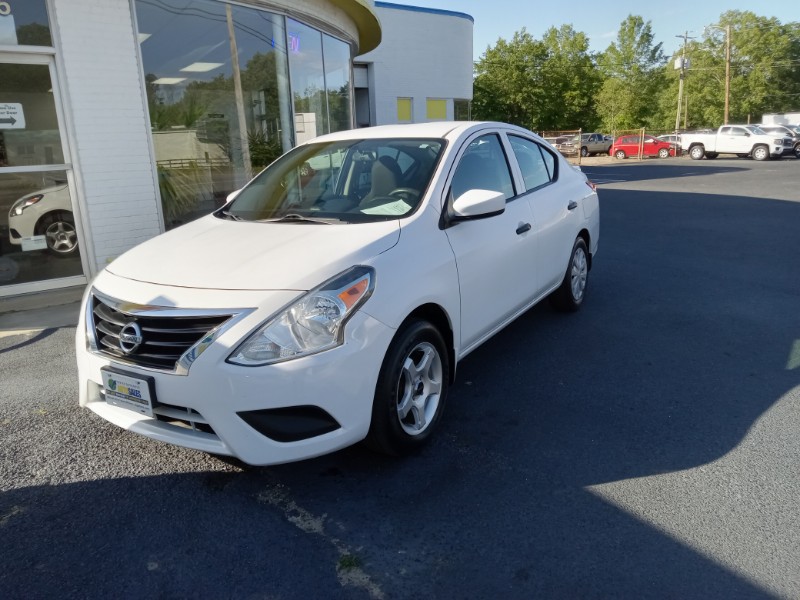 Used 2017 Nissan Versa 1.6 S 5M for Sale in Batesburg SC 29006 You're