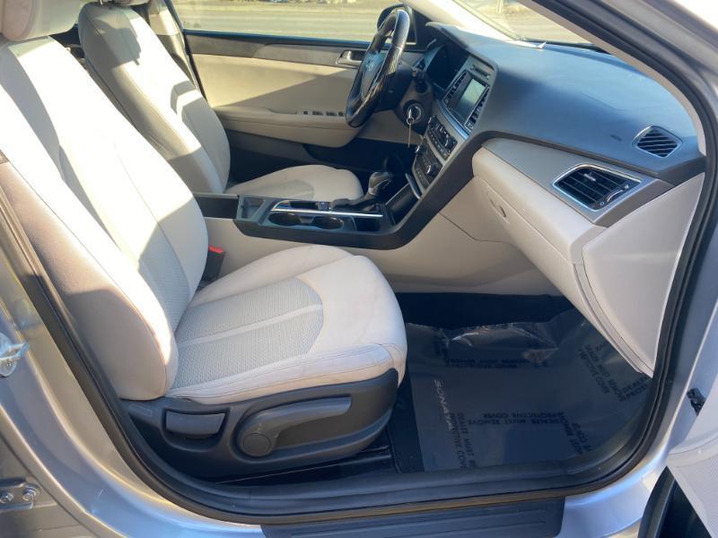 Hyundai Sonata SE 2016