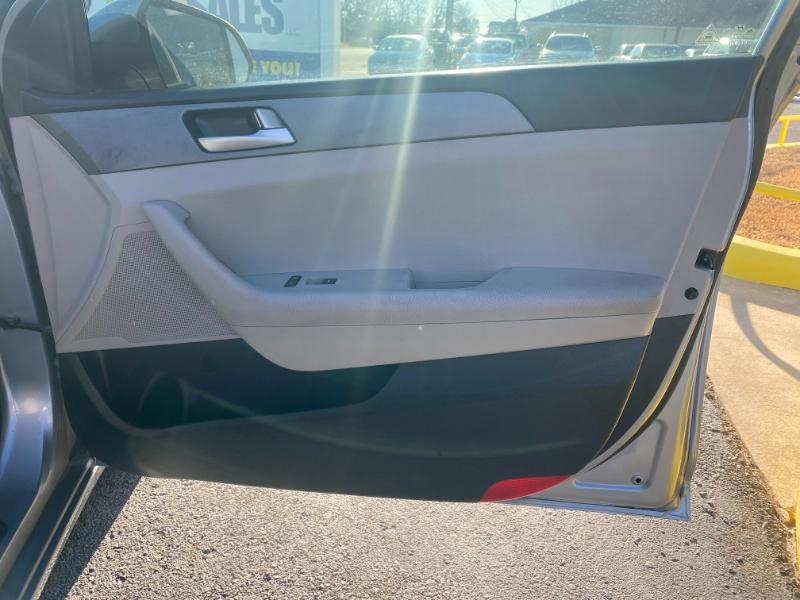 Hyundai Sonata SE 2016