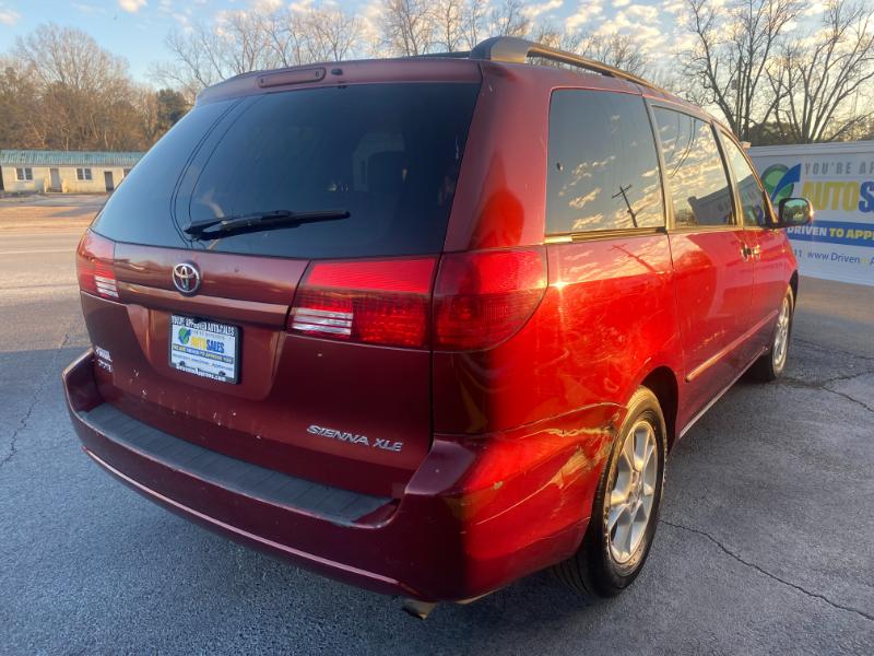 Toyota Sienna XLE 2005